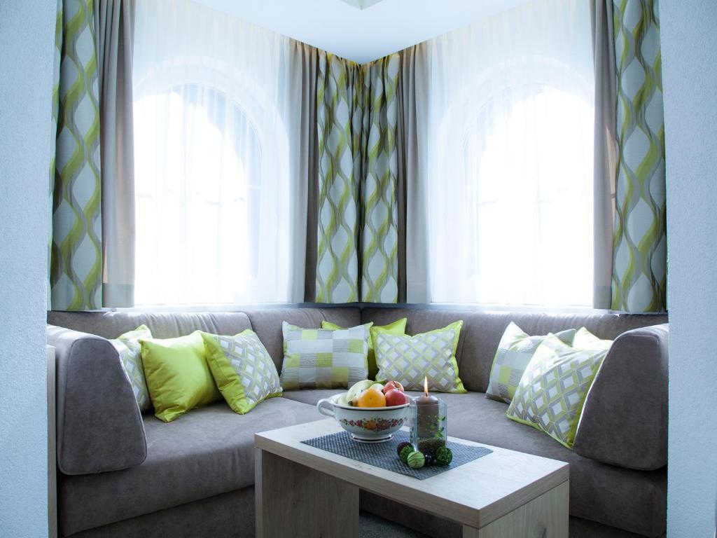 Hotel Neder Ischgl Bagian luar foto