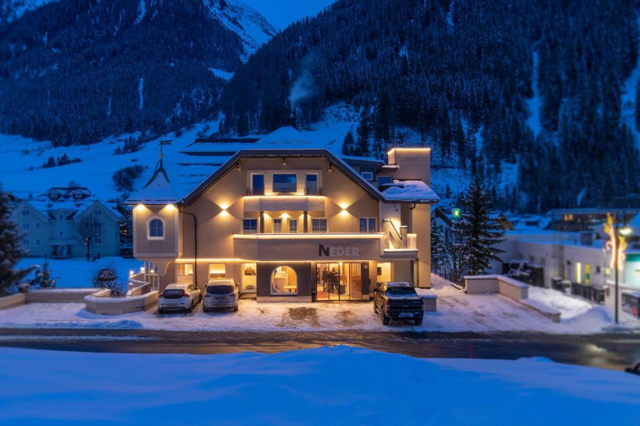 Hotel Neder Ischgl Bagian luar foto