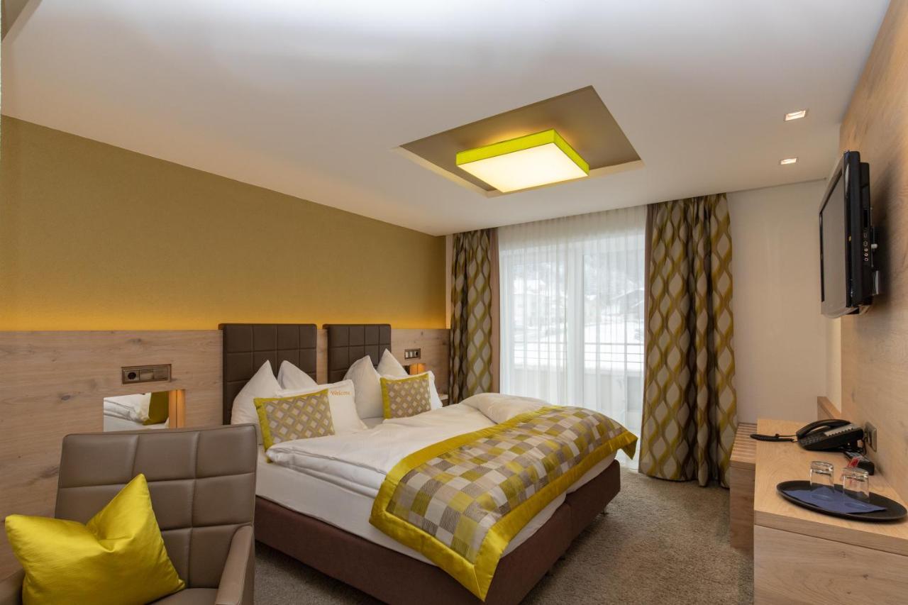 Hotel Neder Ischgl Bagian luar foto