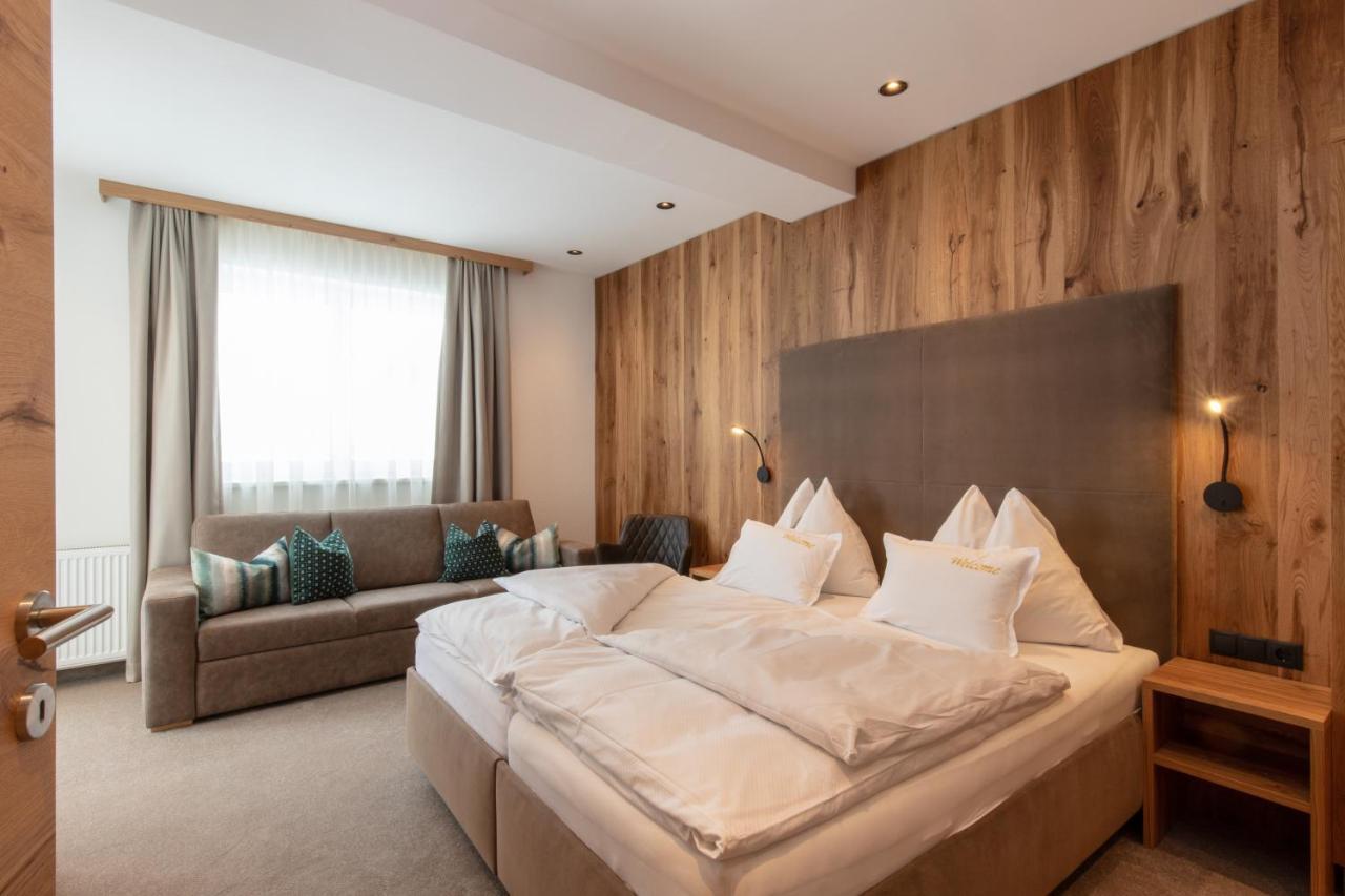 Hotel Neder Ischgl Bagian luar foto